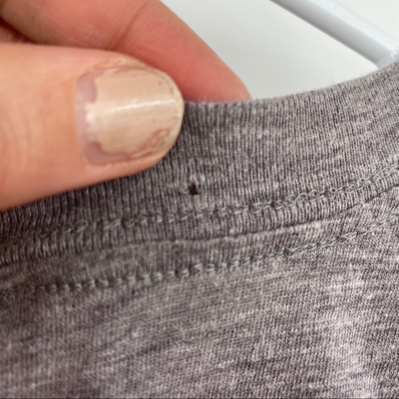 PINK Victoria’s Secret Tee Gray Gold Large - Picture 6 of 9